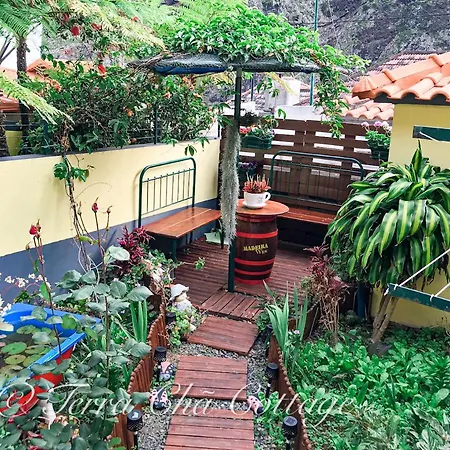 Terra Cha Cottage,feel Home, * São Vicente